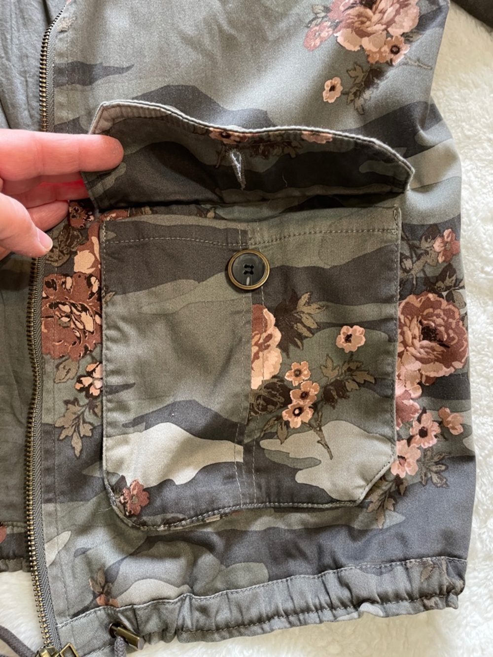 🎉LAST CHANCE 🎉Democracy Floral Camo Utility Jacket - Gray & Dusty Rose - Picture 6 of 15
